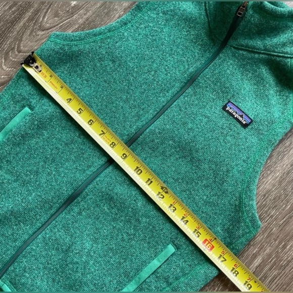 Patagonia better sweater green vest. Women’s Small 
Perfect for st pattys day! - Picture 2 of 7